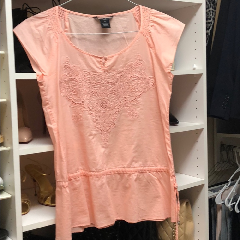 Coral top